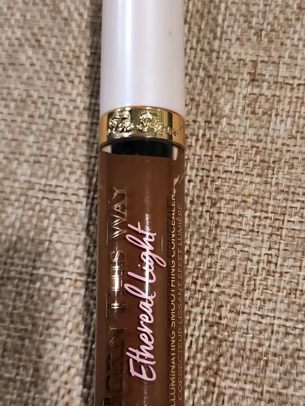 Too Faced Ethereal Light Illuminating Concealer — Espresso
